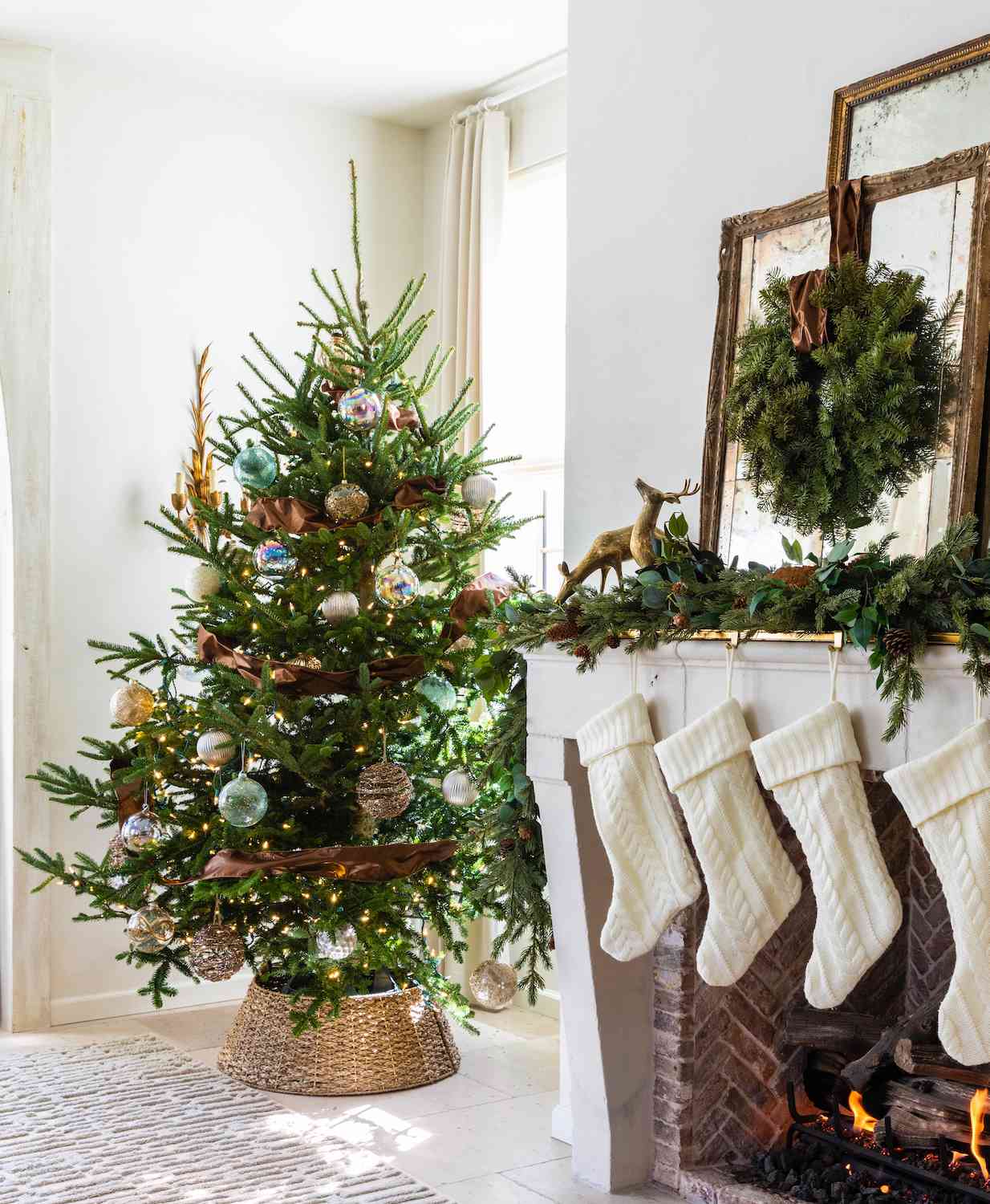 earth-toned christmas tree ideas