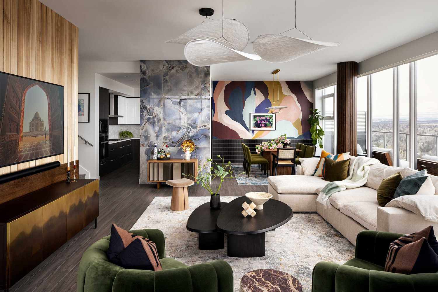 6 Möglichkeiten, wie Designer ihr Geld bei ihrer nächsten Umgestaltung des Heims sparen (und Sie sollten auch) 10 Luxusleuchten im Wohnzimmer