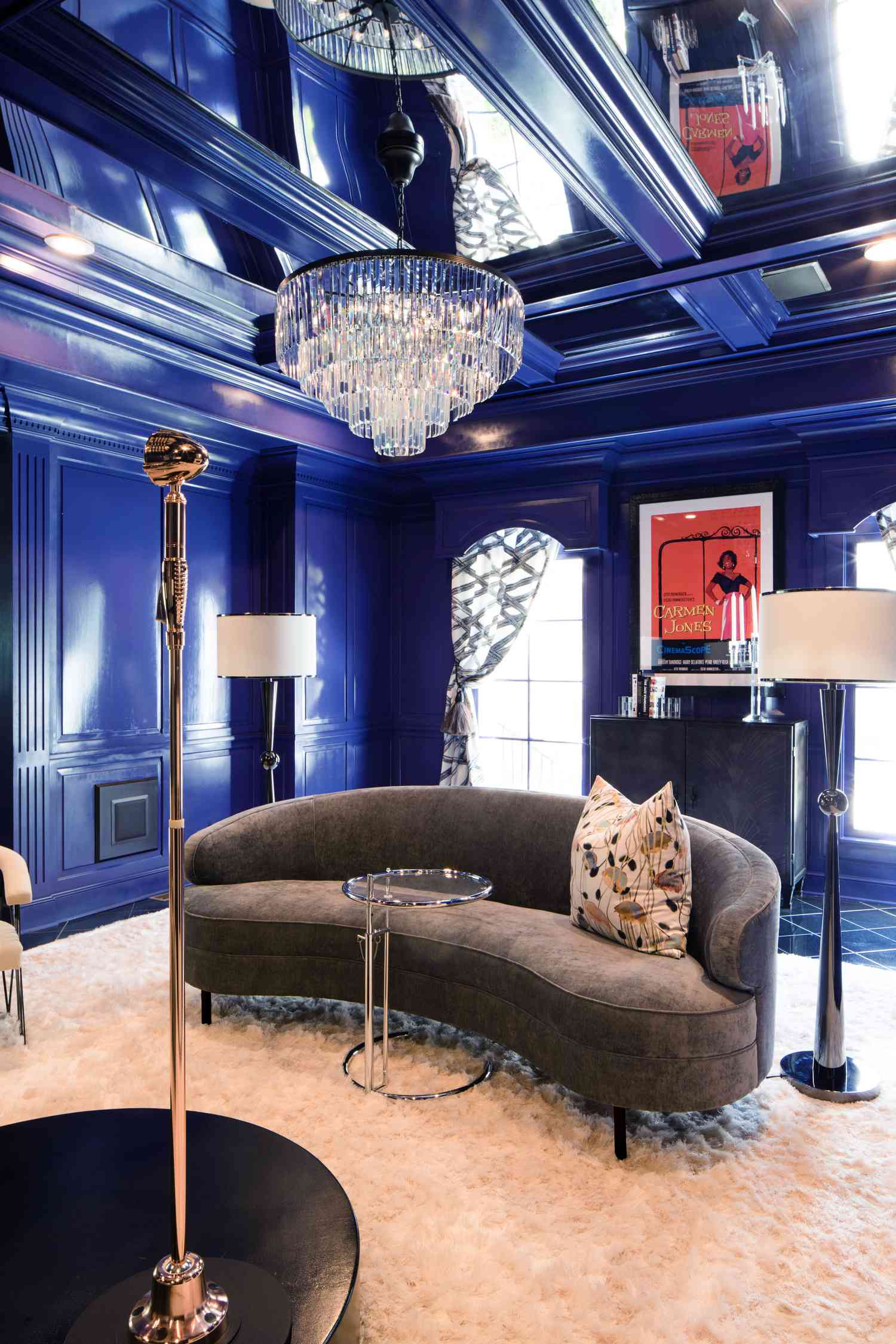 7 beliebte Design -Tipps Designer bitten Sie, dieses Jahr zu ignorieren 4 Farbnackte Wohnzimmer durchnässt
