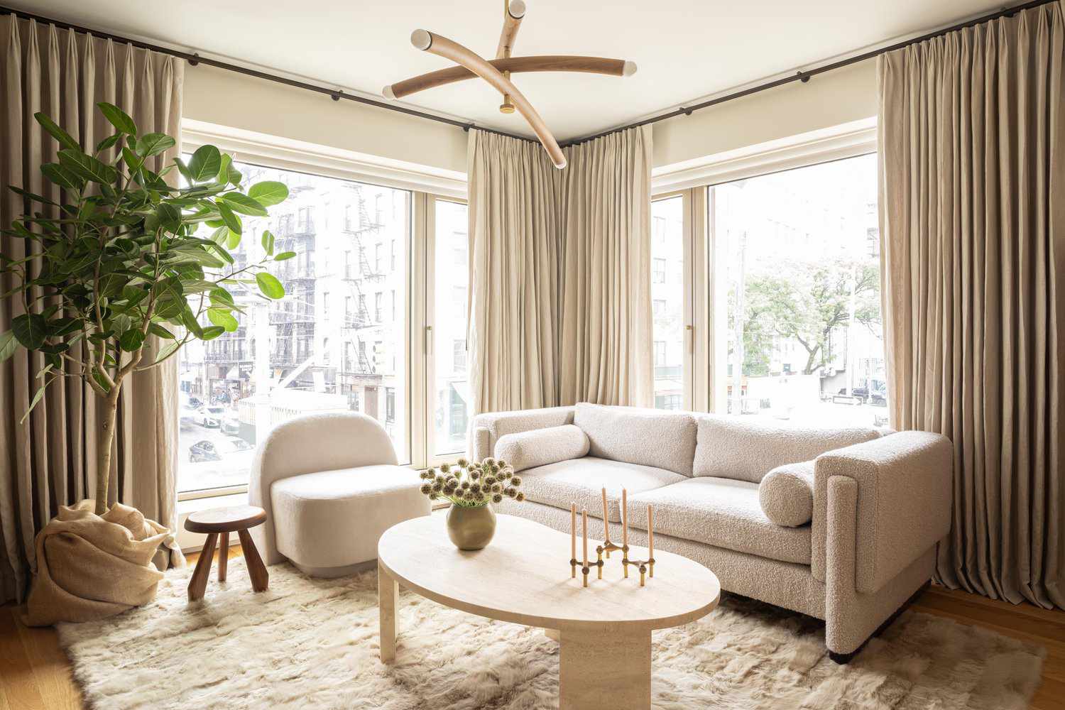 minimalistisches Couchtisch -Styling