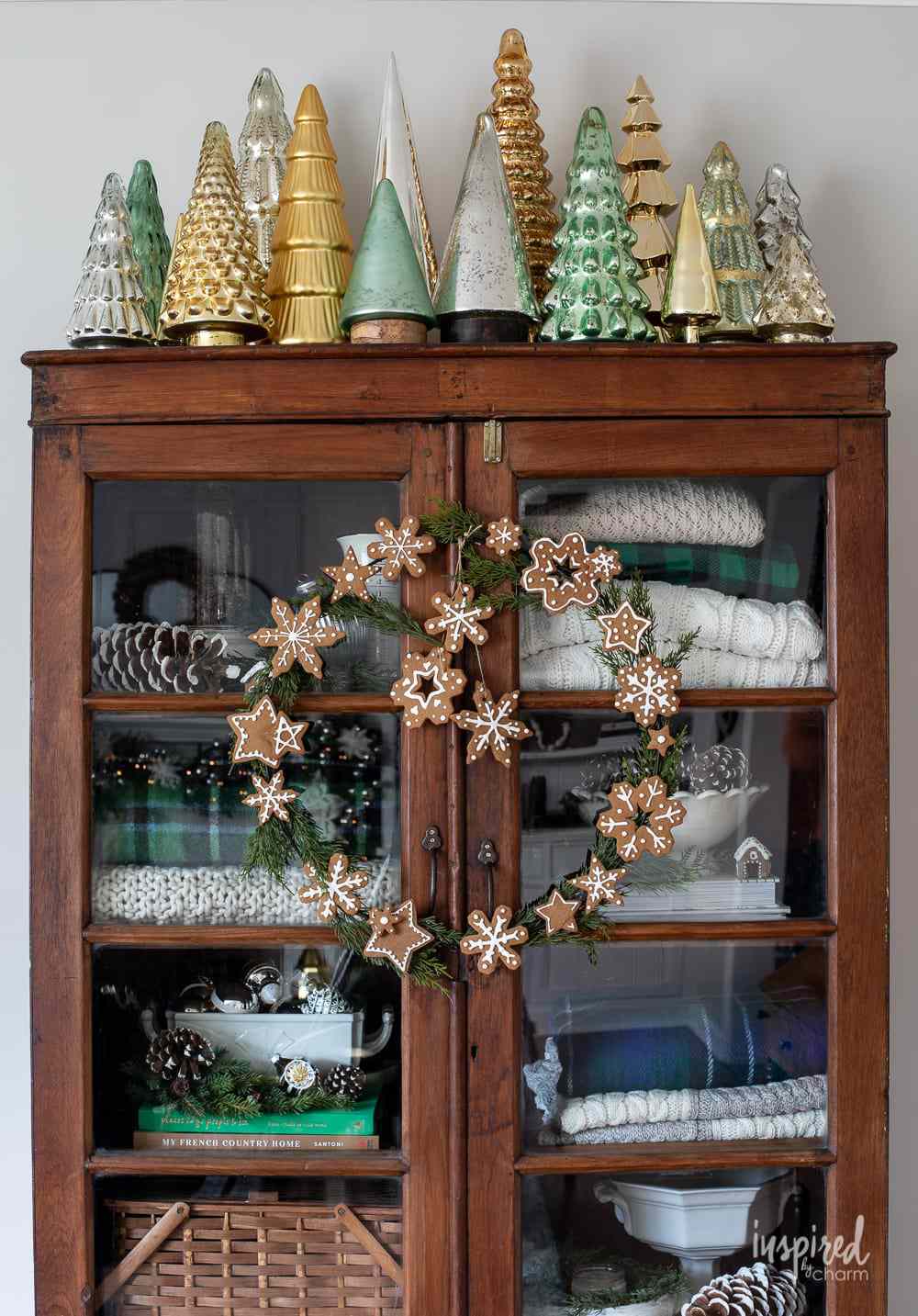 small space christmas decor