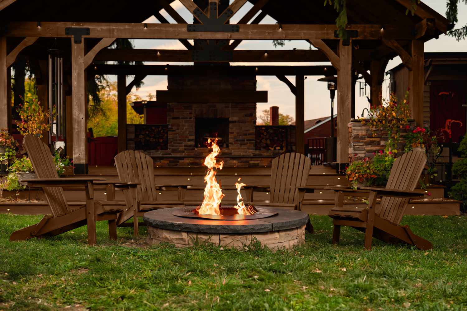 Need to Stain Your Deck? These Are the Top 4 Wood Stain Colors of the Year 10 Oxford Brown outdoor stain color.