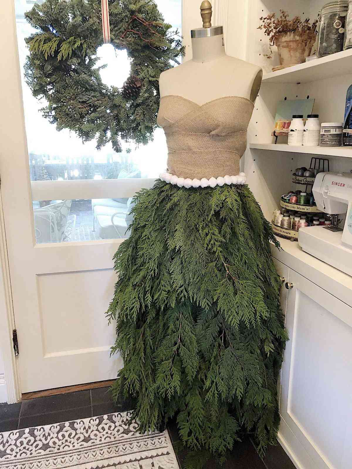 dress form christmas tree