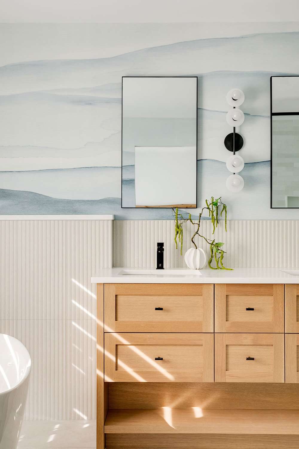 wave-like wallpaper in bathroom