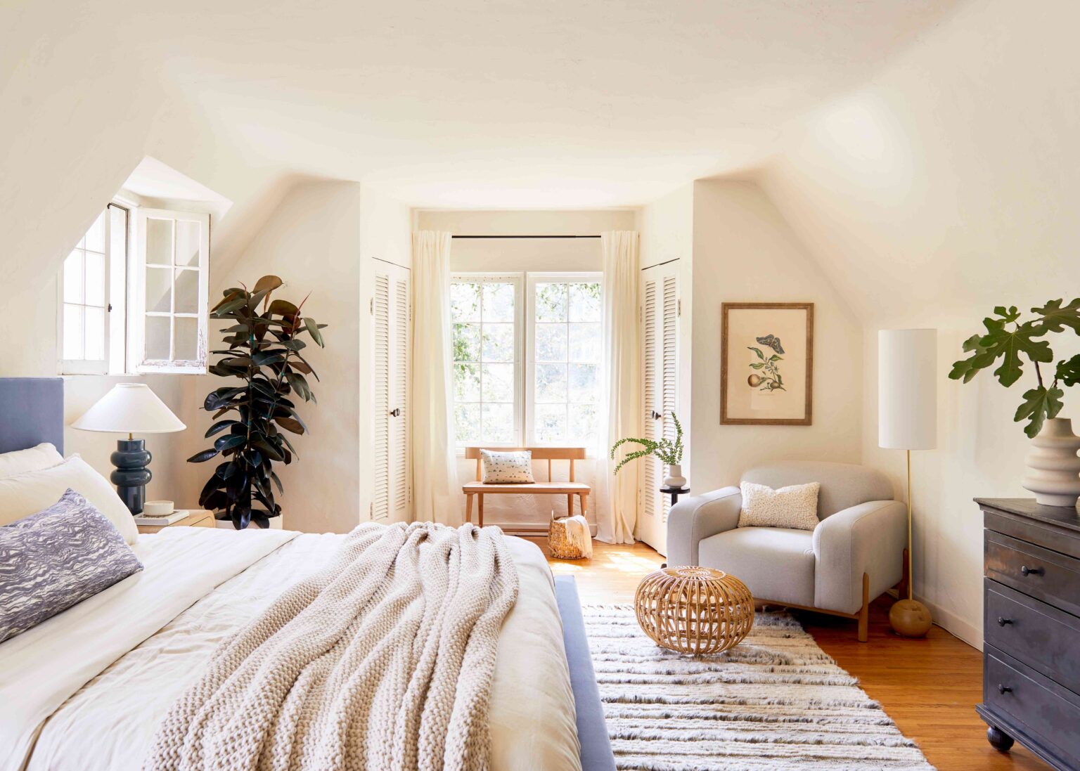 8 Designer Approved Bedroom Decorating Tricks That Cost Less Than They