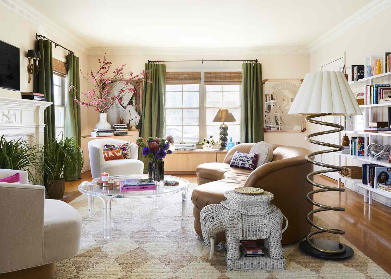 Schönes Wohnzimmer mit Farbtönen 
