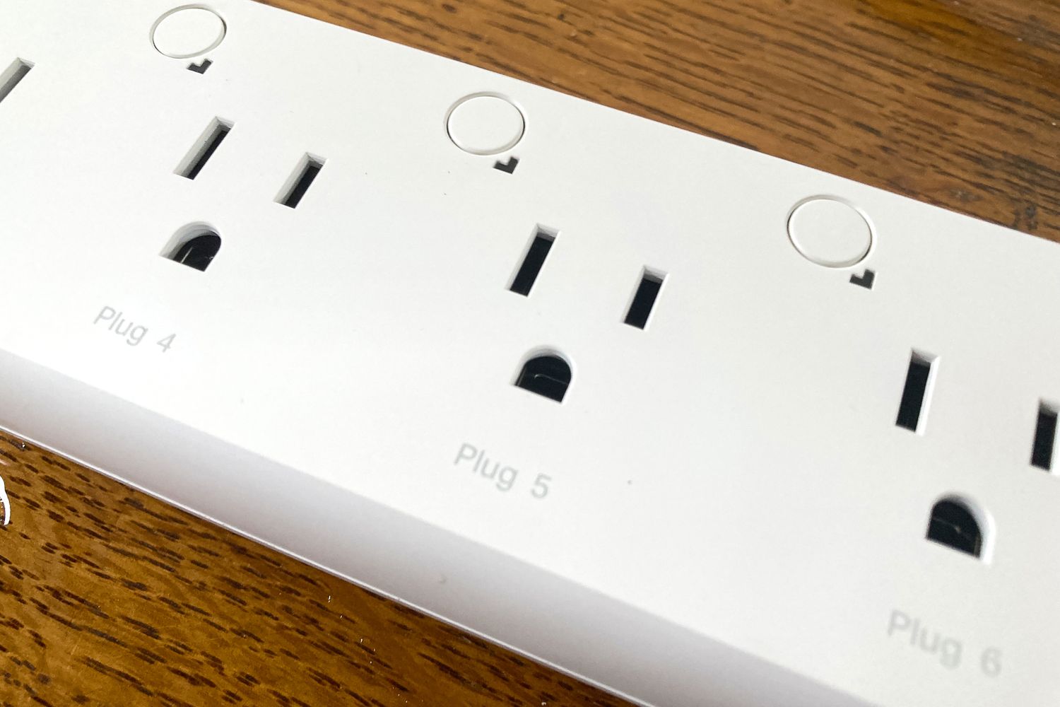 Kasa power strip outlets and individual power switches