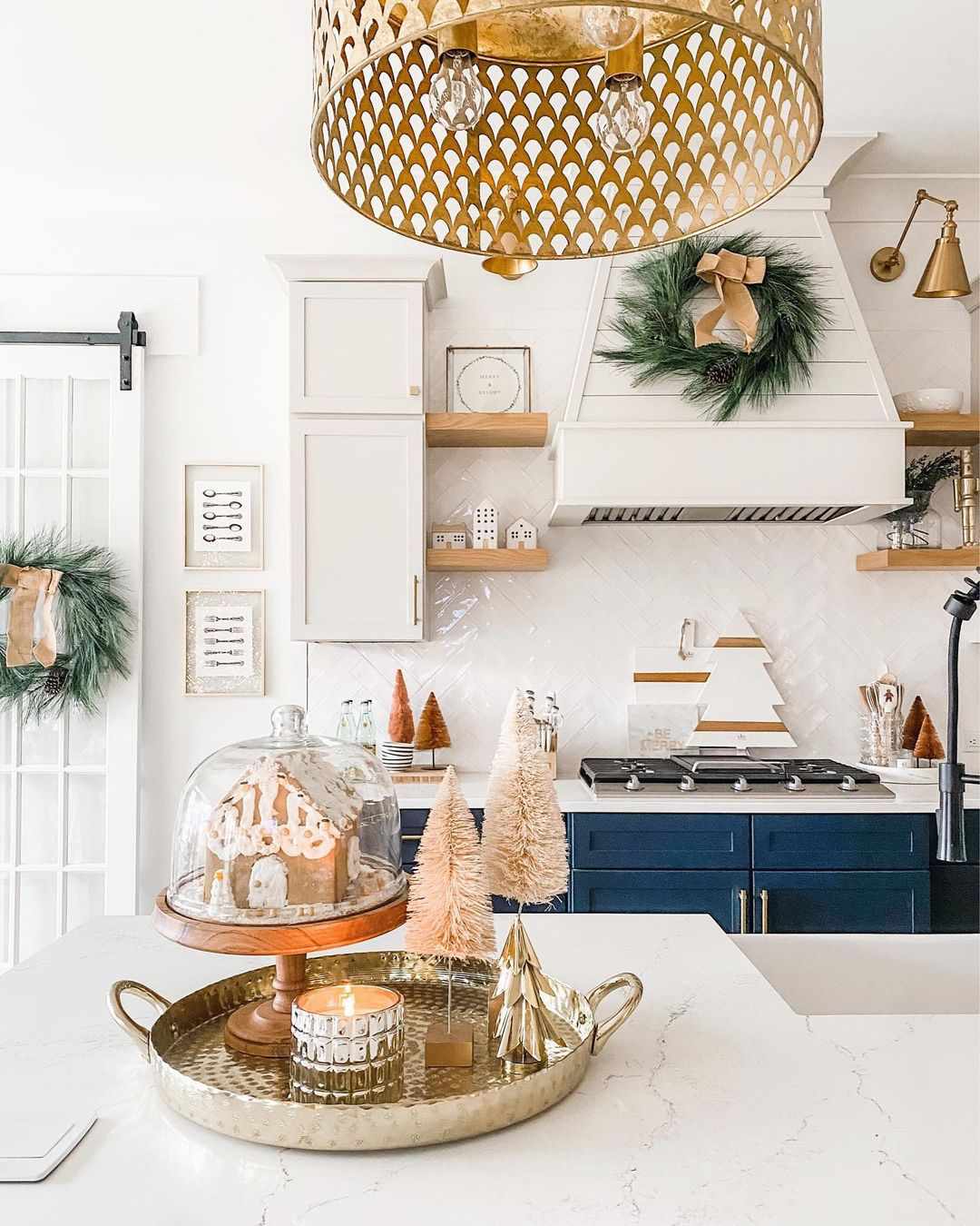Gingerbread-Hued Christmas Kitchen