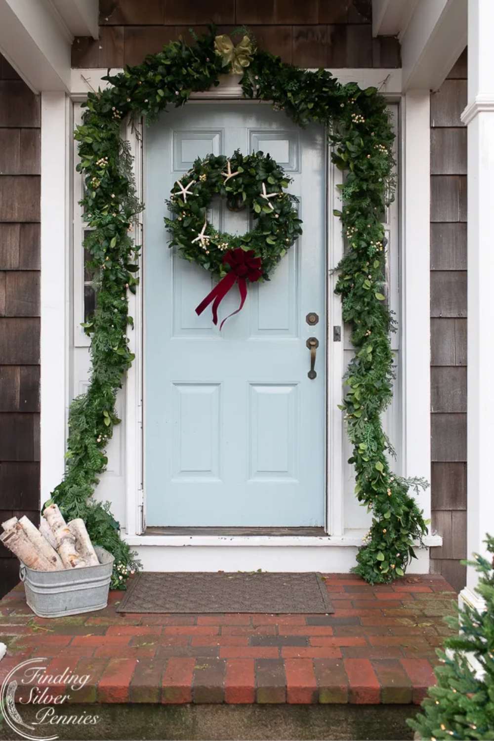 coastal front porch christmas decorating ideas