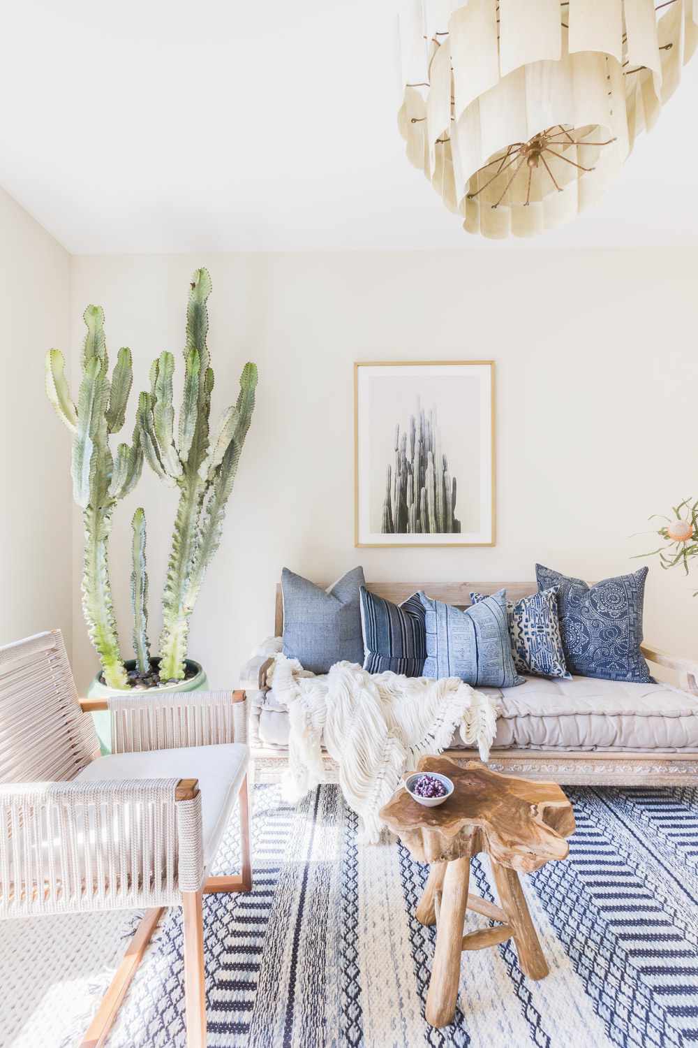 coastal living room with blue-and-white textiles