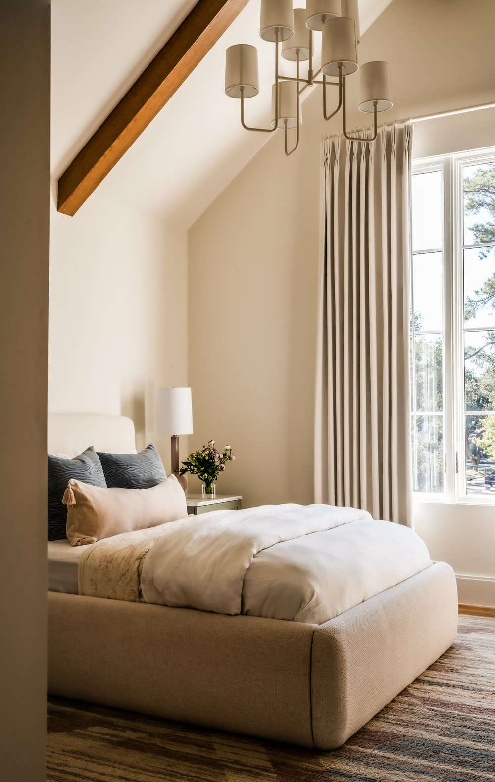 couples bedroom wall paint ideas