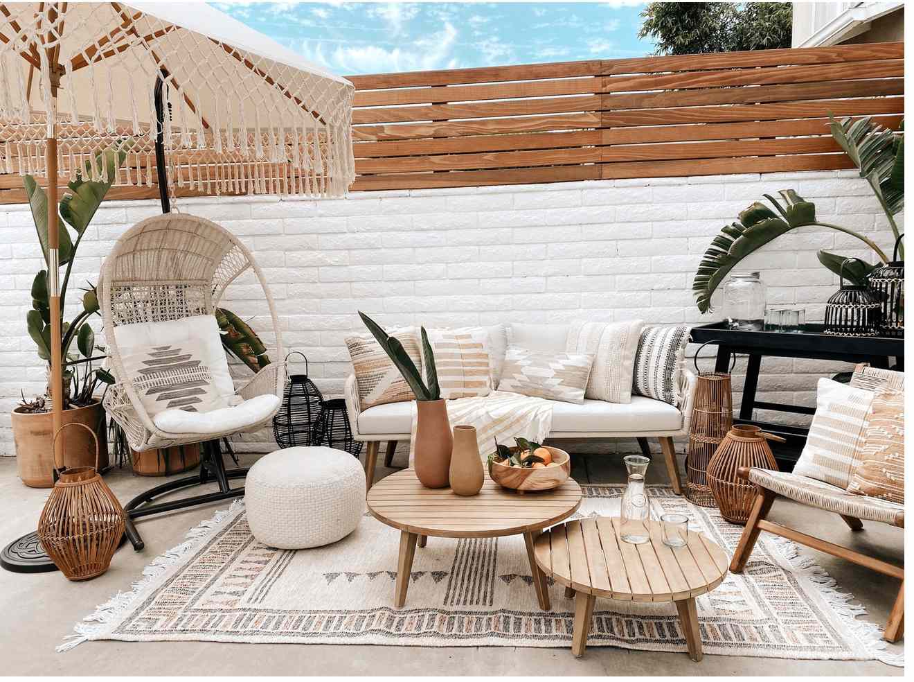 6 Easy Tips for a Stunning Outdoor Space That Designers.HowItransformedmyBackyardintomyveryownDesertOasiswithWorldMarketBlancoBungalow