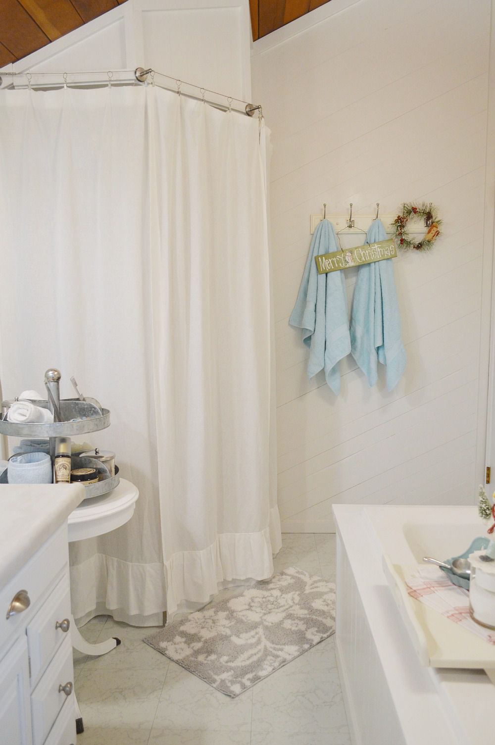 Weihnachts -Badezimmer -Dekorkranz