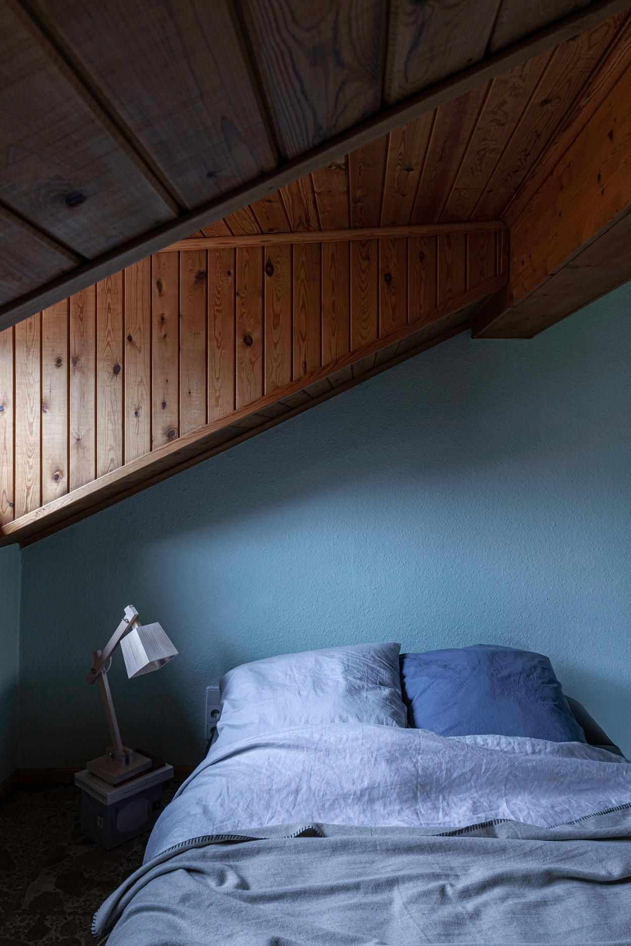 cozy blue bedroom