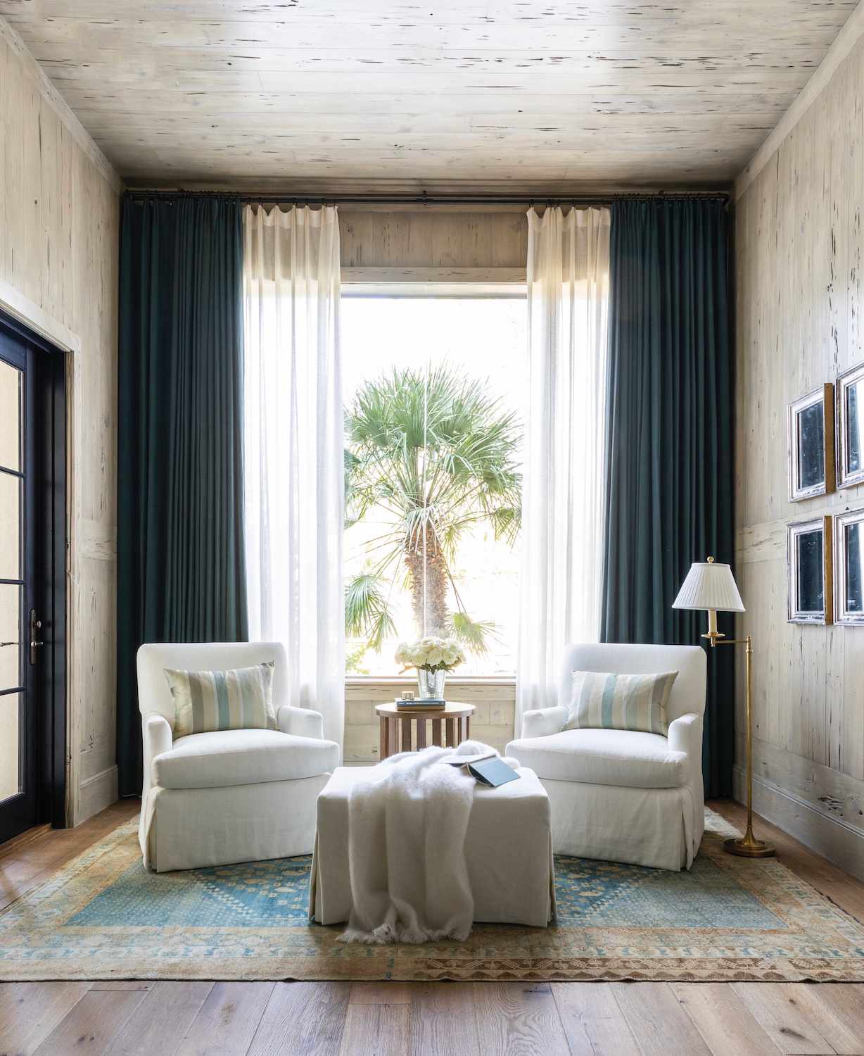 blue bedroom accent ideas
