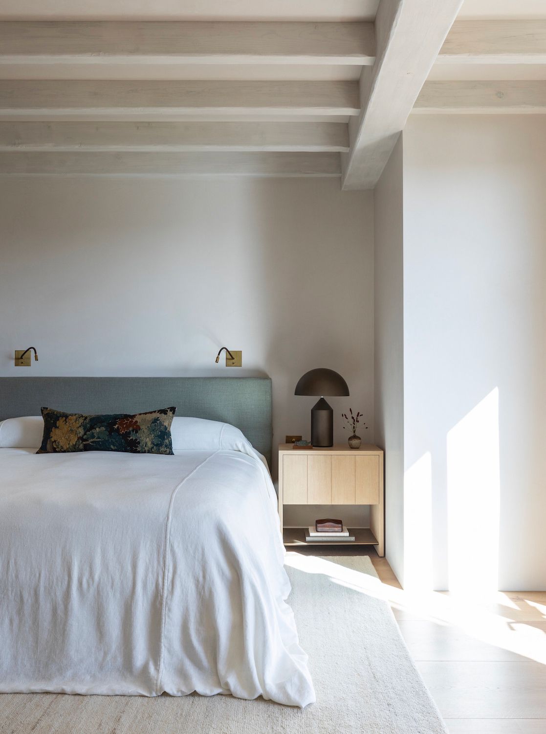 minimalist blue bedroom ideas