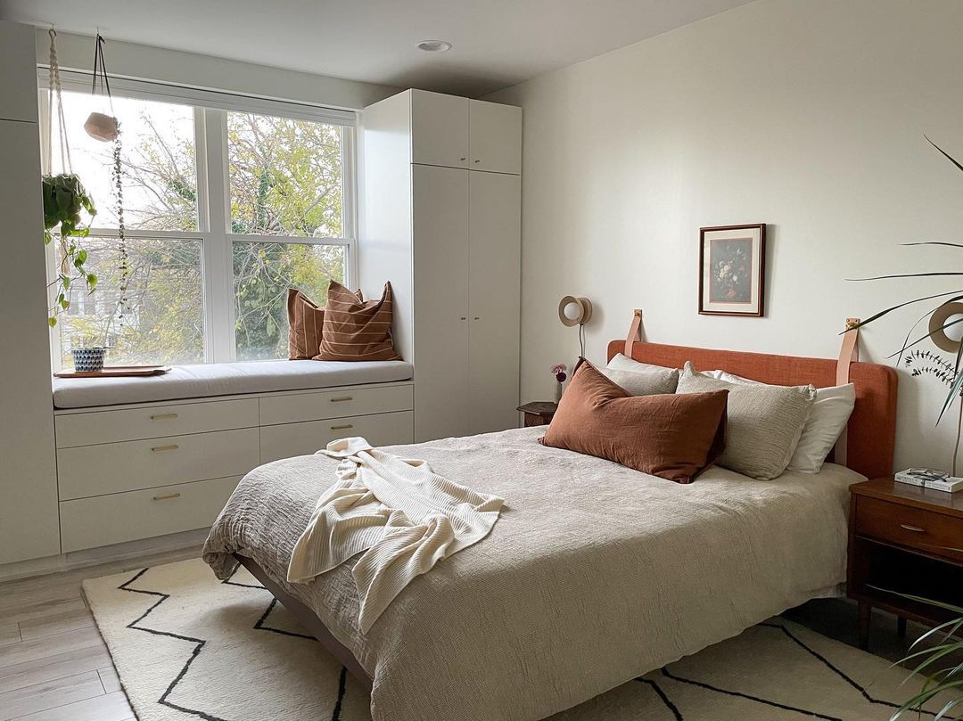bedroom layout ideas with storage ideas