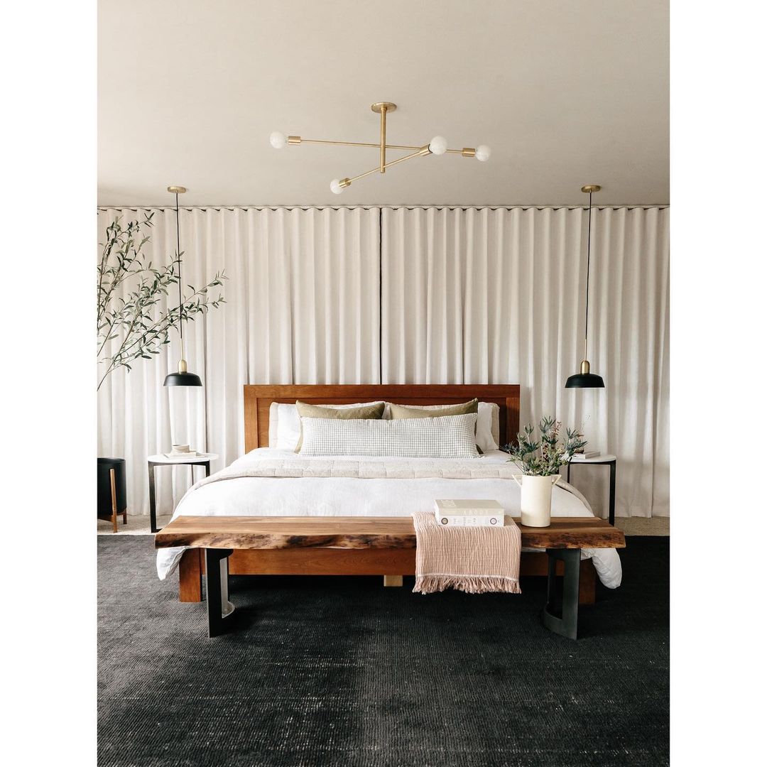 bedroom layout ideas windows