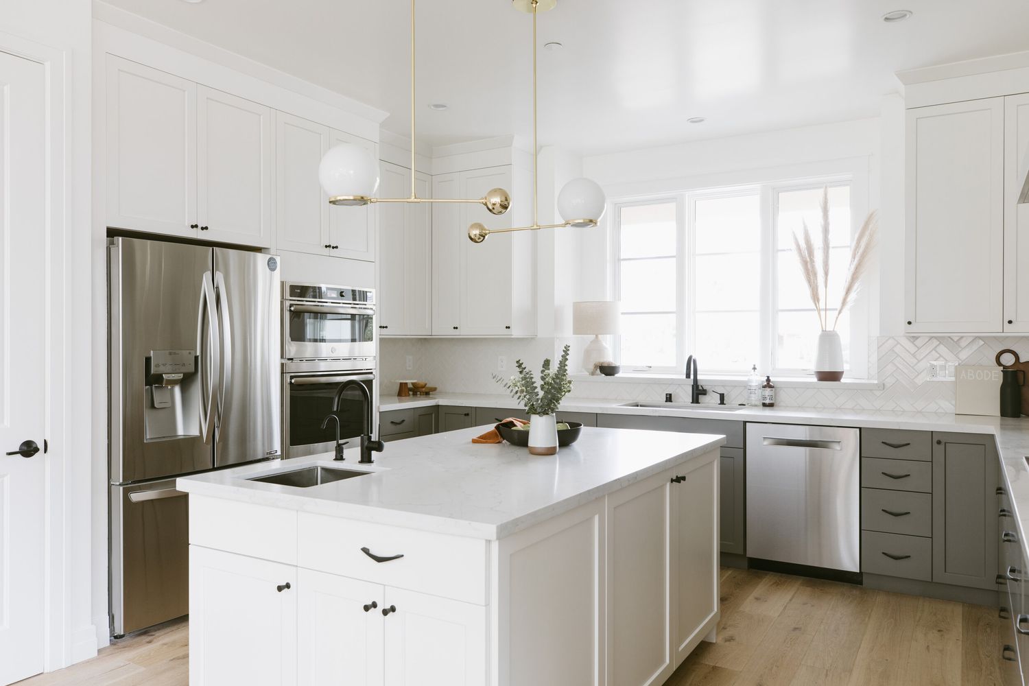 minimalist kitchen window decor ideas