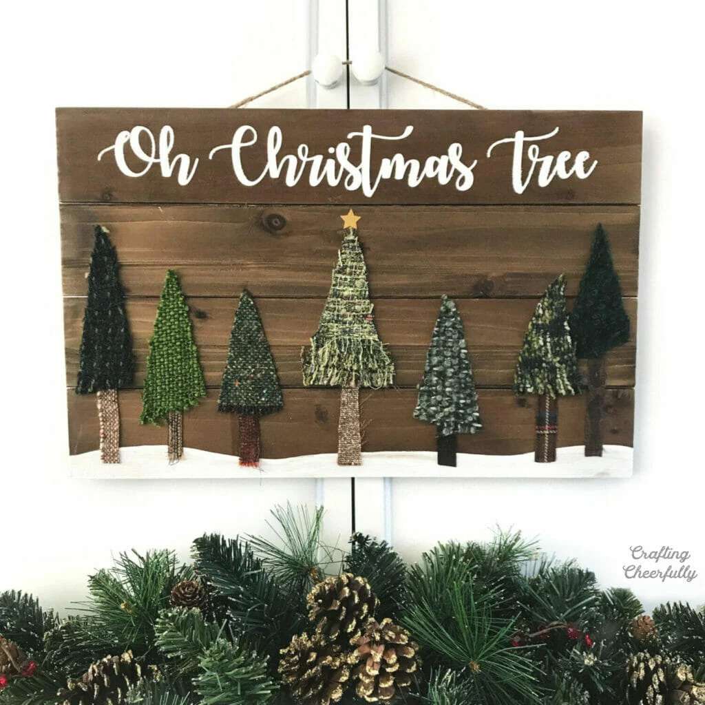 A Christmas tree DIY Christmas sign